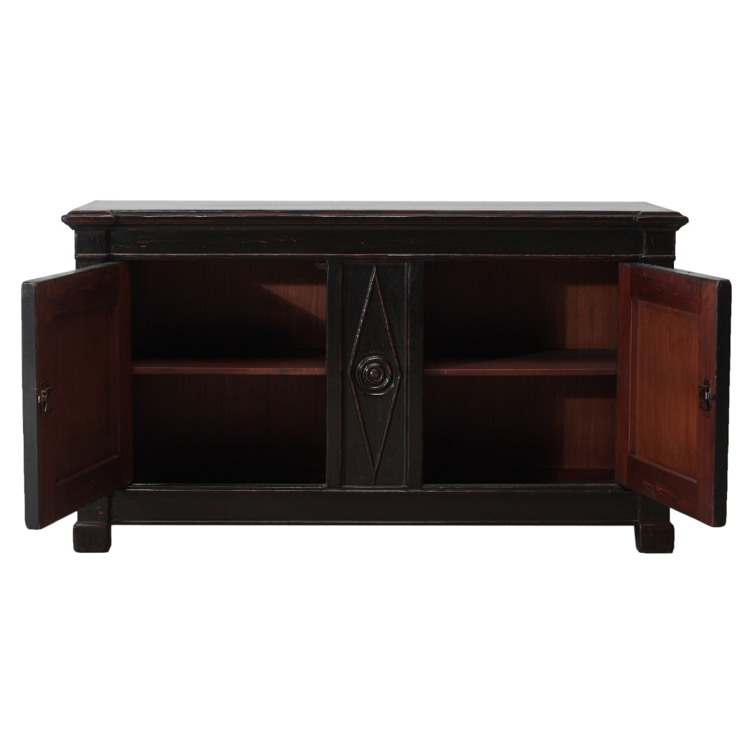 158•50•88 cms. SIDEBOARD