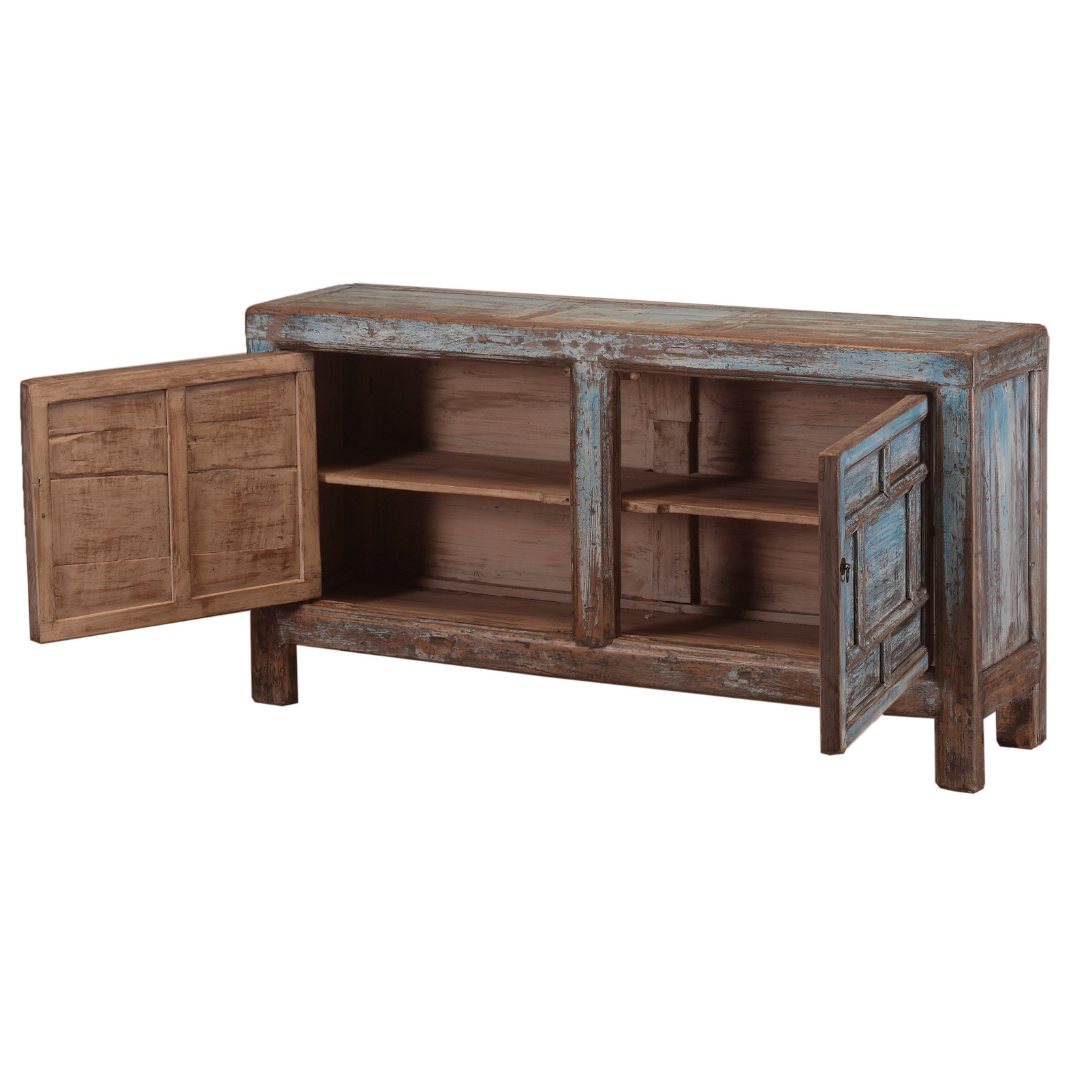 157•40•83 cms. SIDEBOARD