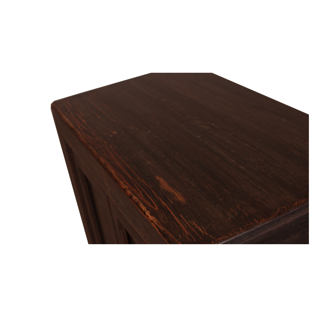 79•45•106 cms. SIDEBOARD