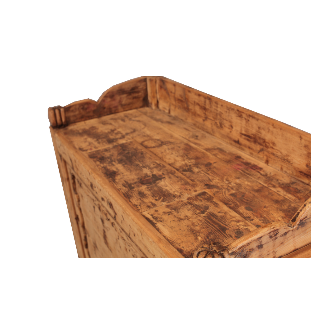 110•45•111 cms. SIDEBOARD