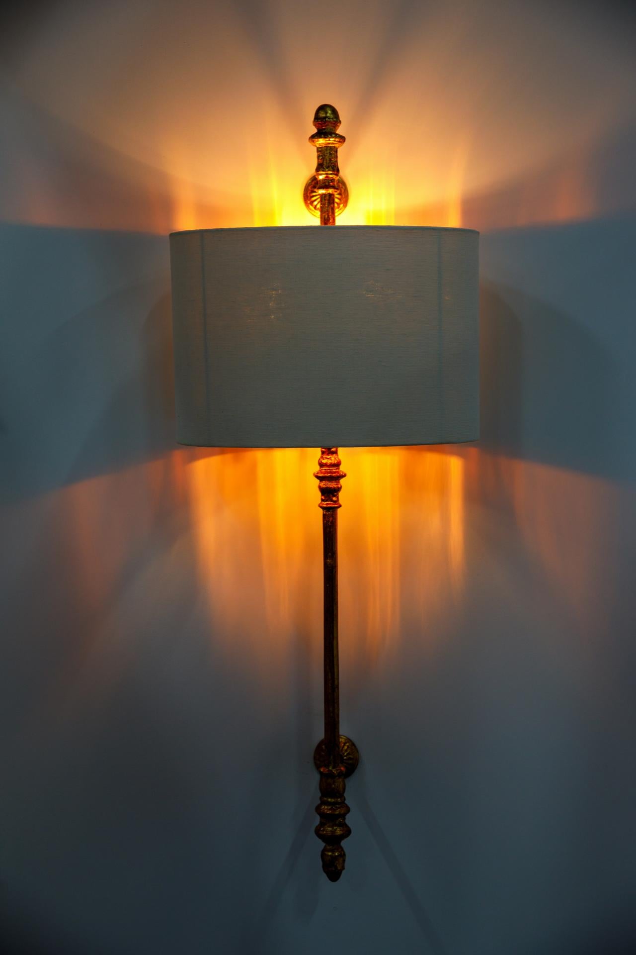 Labyrinthe Interiors - Wall Light Greg