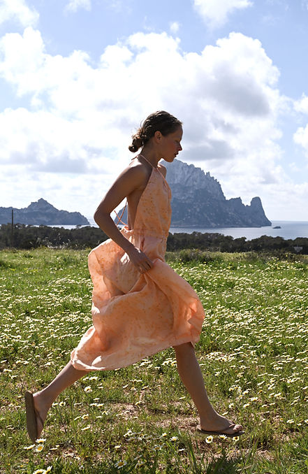 silk 100% dyed with organic flowers