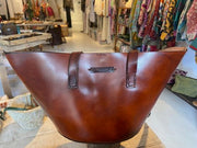 LEATHER SHOULDER BAG