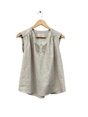 CAT EMBROIDERED TOP