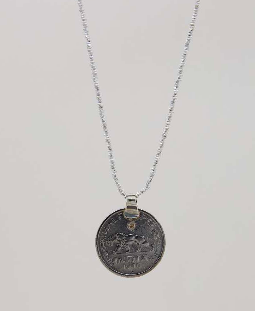 JANAVA NECKLACE