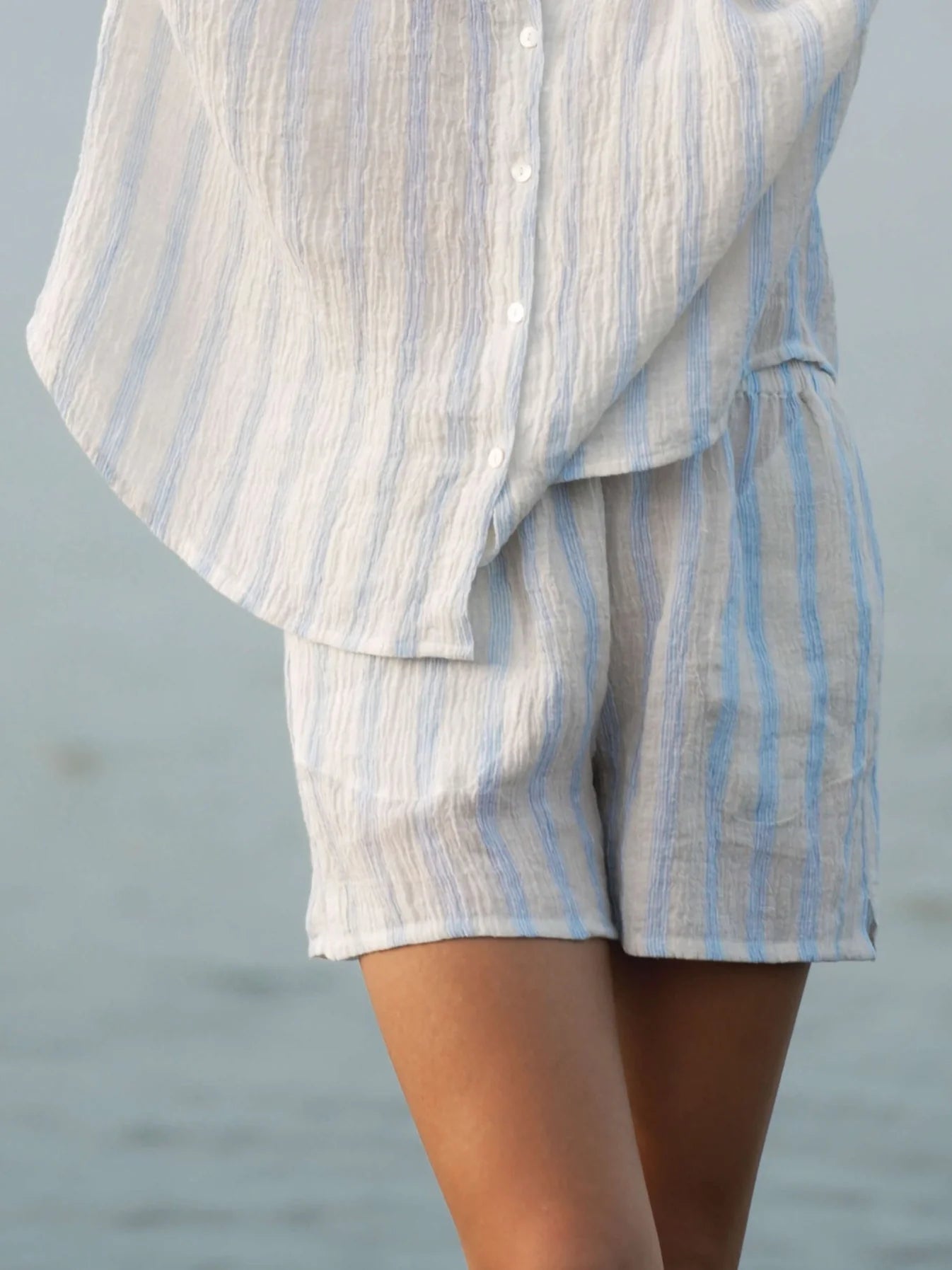 LINEN CRINKLE SHORTS