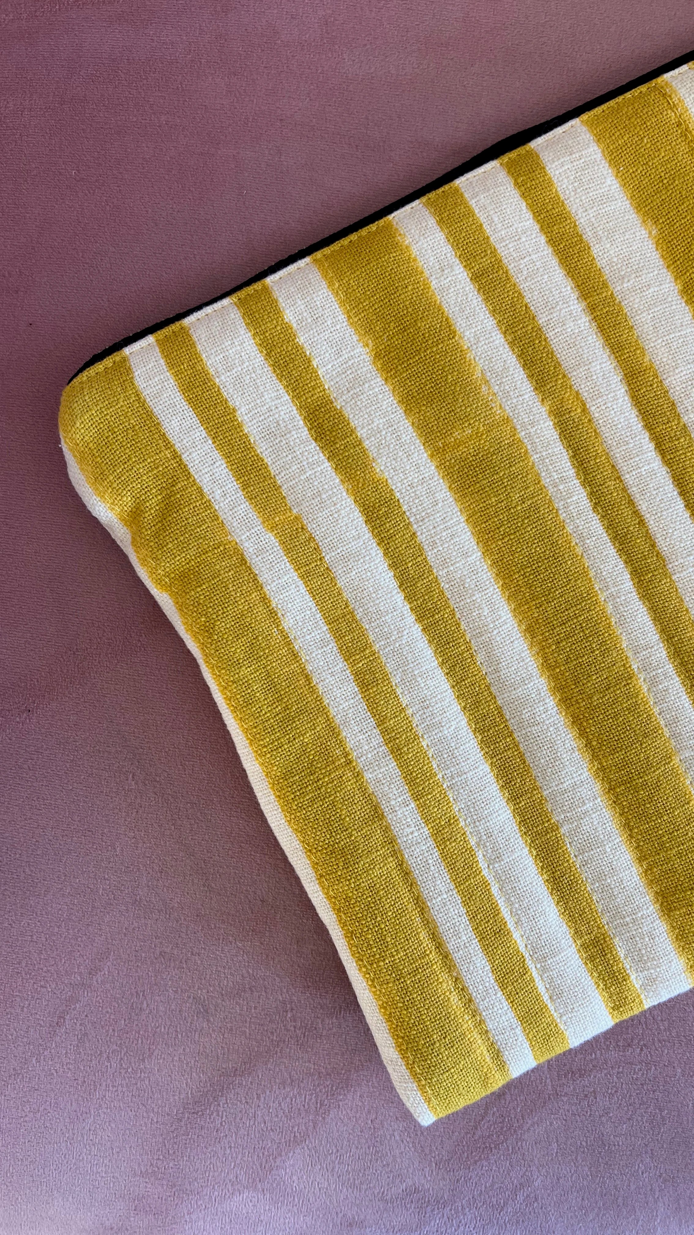 CAMDEN POUCH