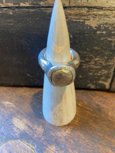 VIZA RING
