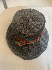 2701/T1262 HAT