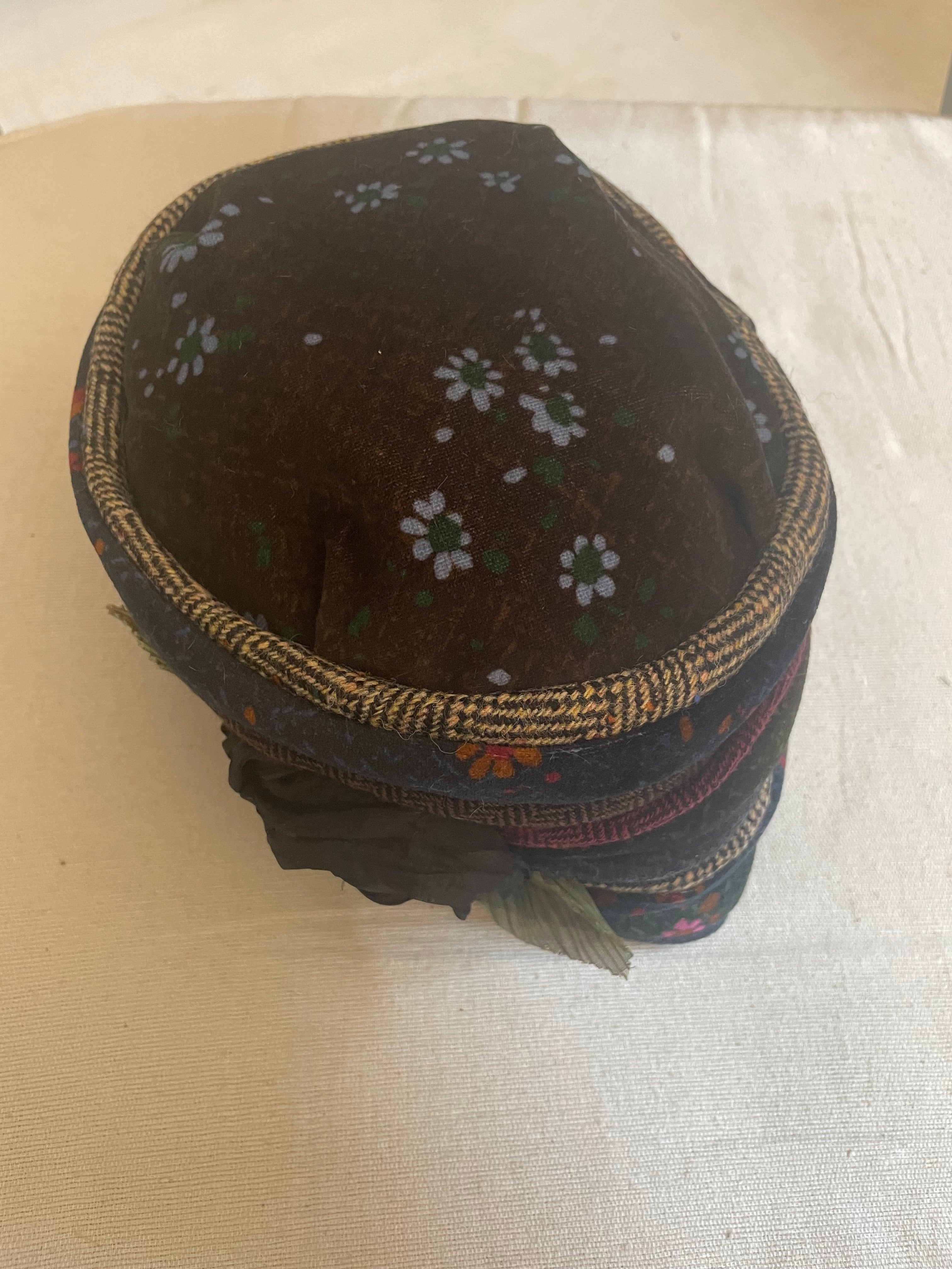2689 HAT