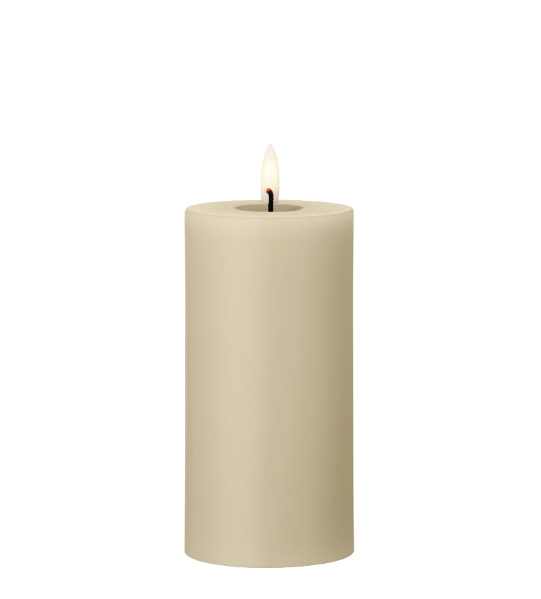 LED PILLAR CANDLE / medium