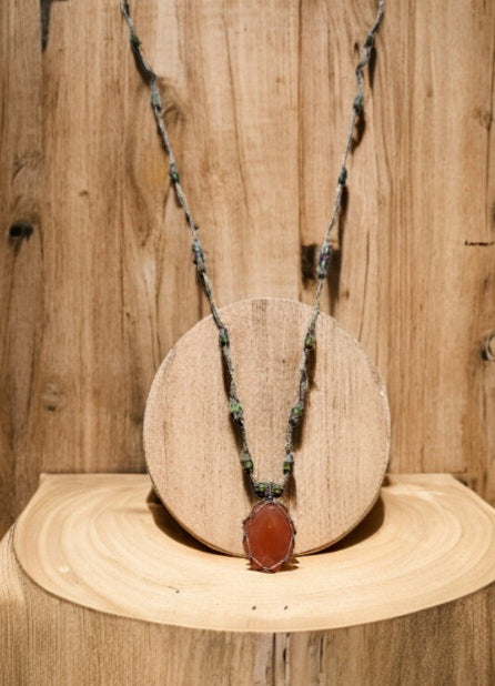 SHORT TIBETAN NECKLACE VV