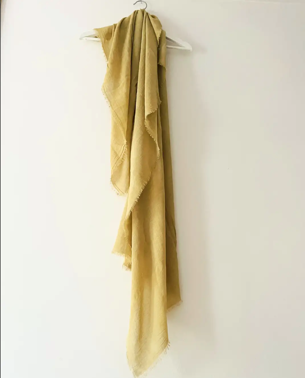 SHAWL AURA