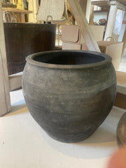 CERAMIC POT 4