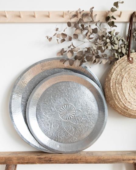 INDIAN FLOWER 68 cm. TRAY