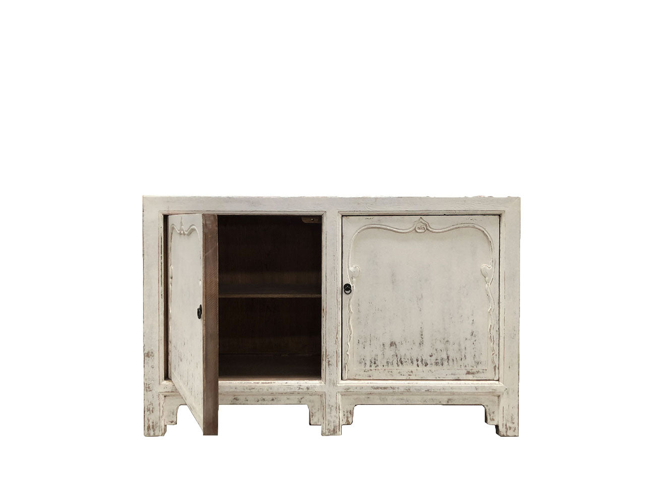 147•44•96 cms. SIDEBOARD