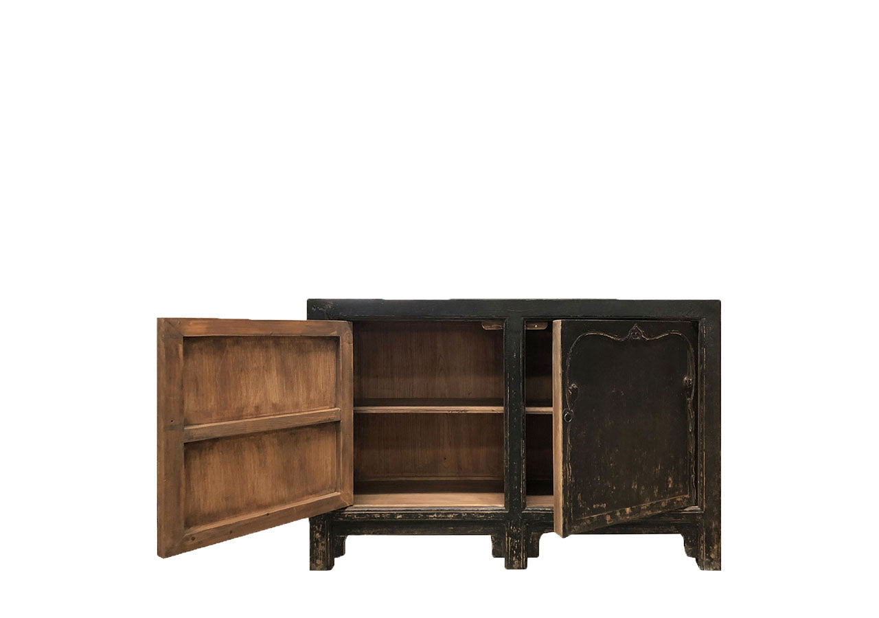 147•44•96 cms. SIDEBOARD