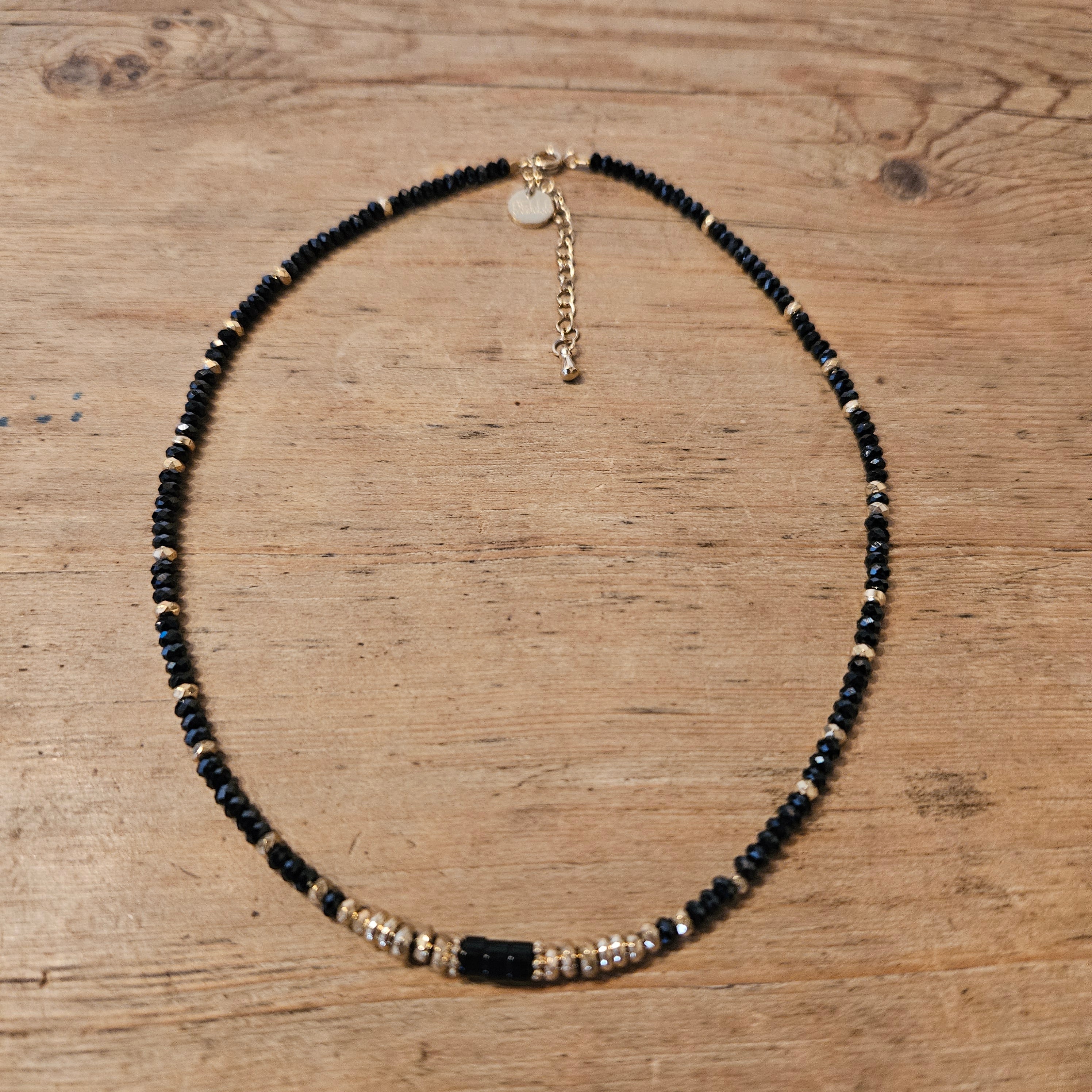 RIM NECKLACE