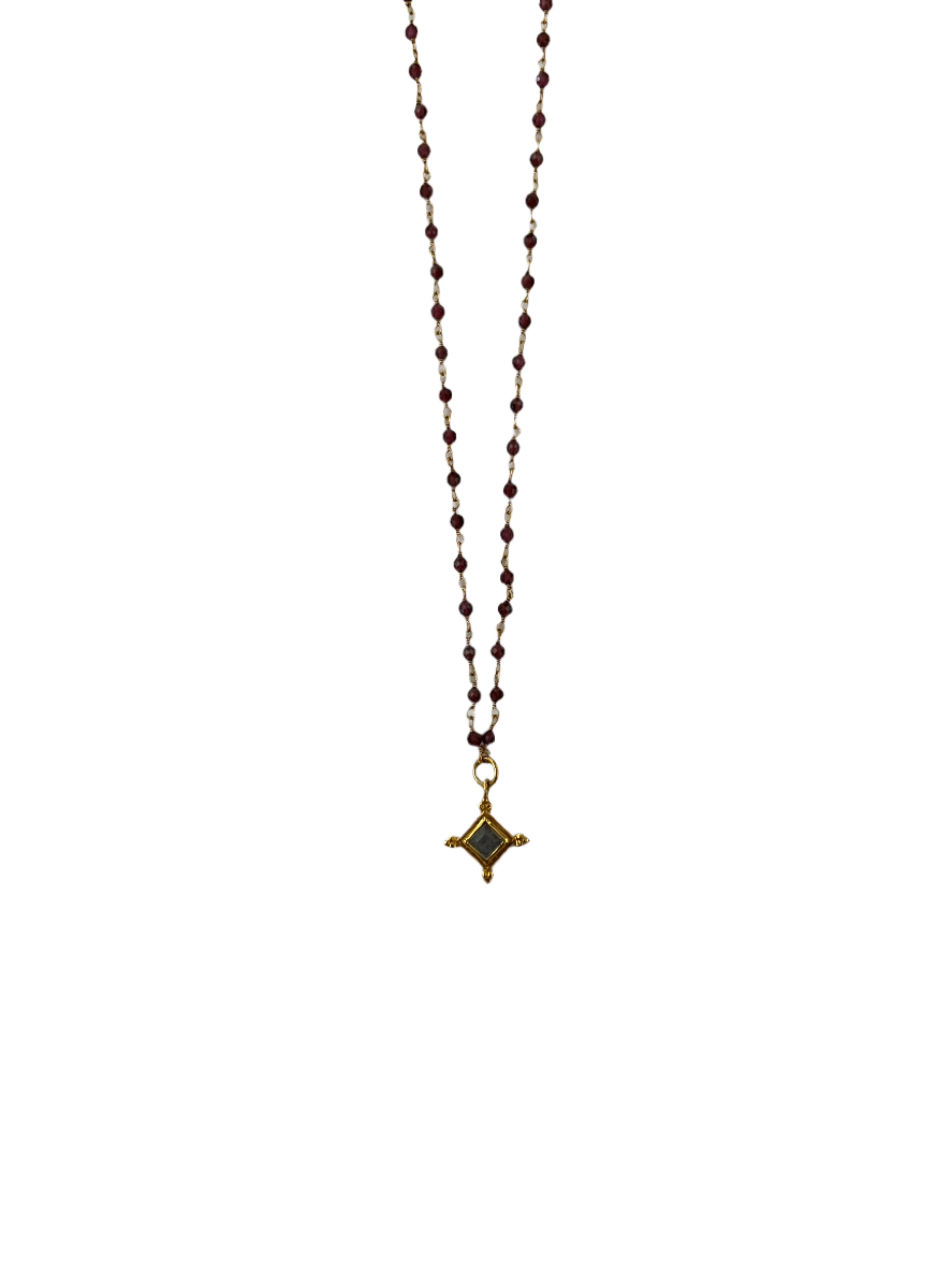 N°32 LACROIX NECKLACE