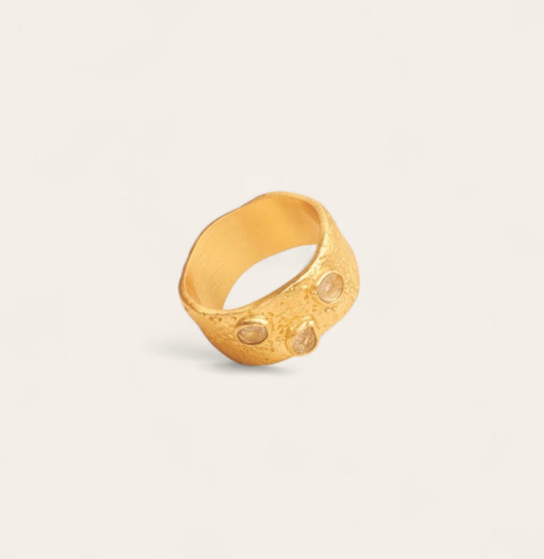 EYSSIA RING