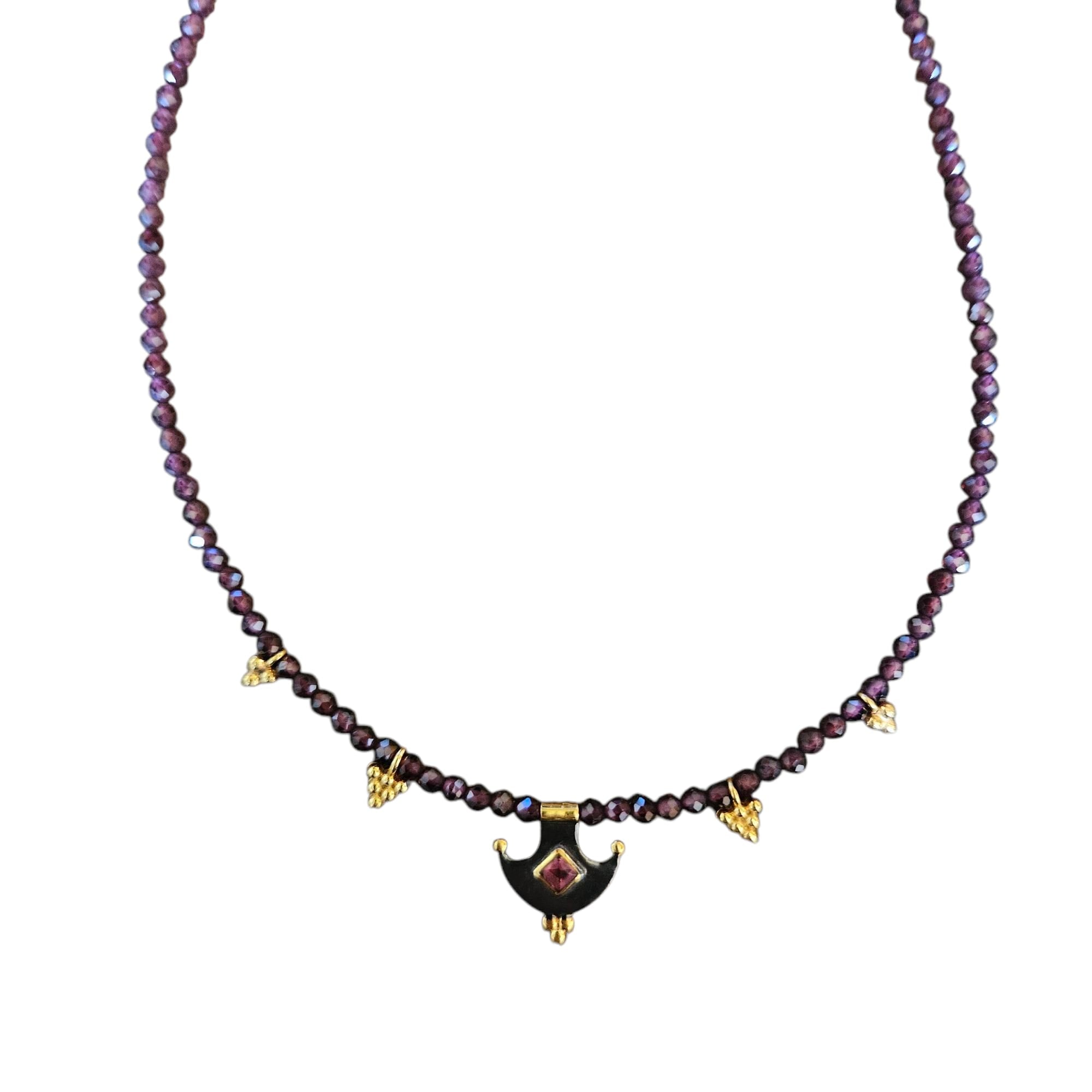 N°101 ALADIN GRANATE NECKLACE