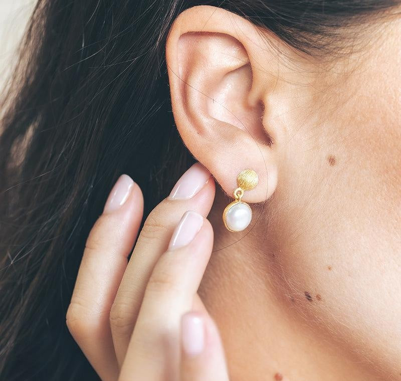 CHOU EARRINGS