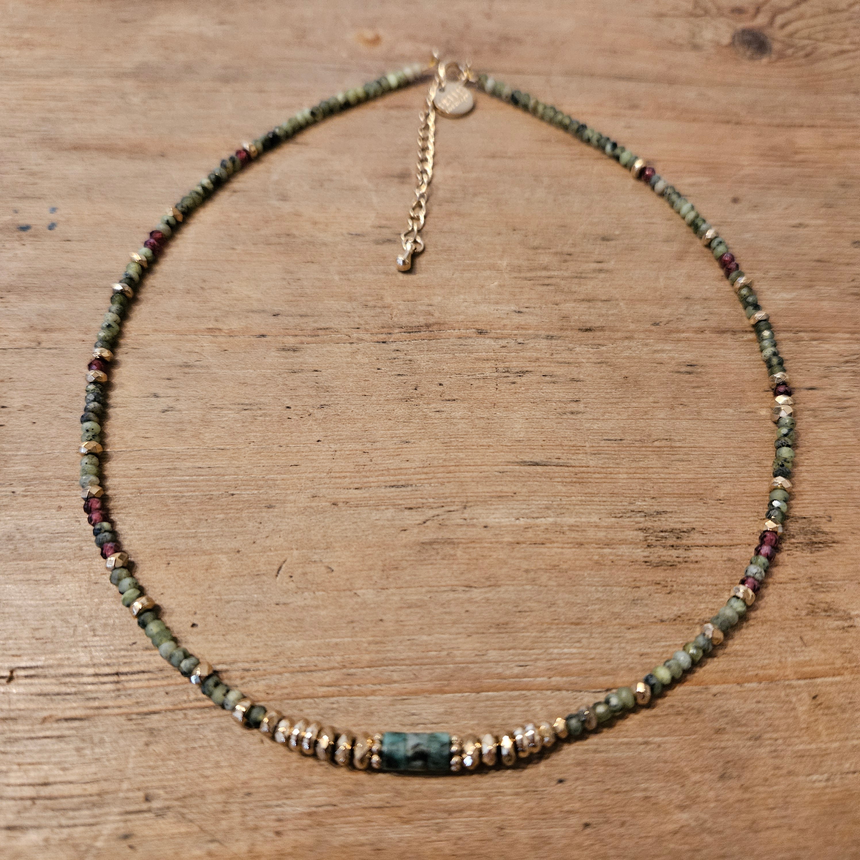 RIM NECKLACE