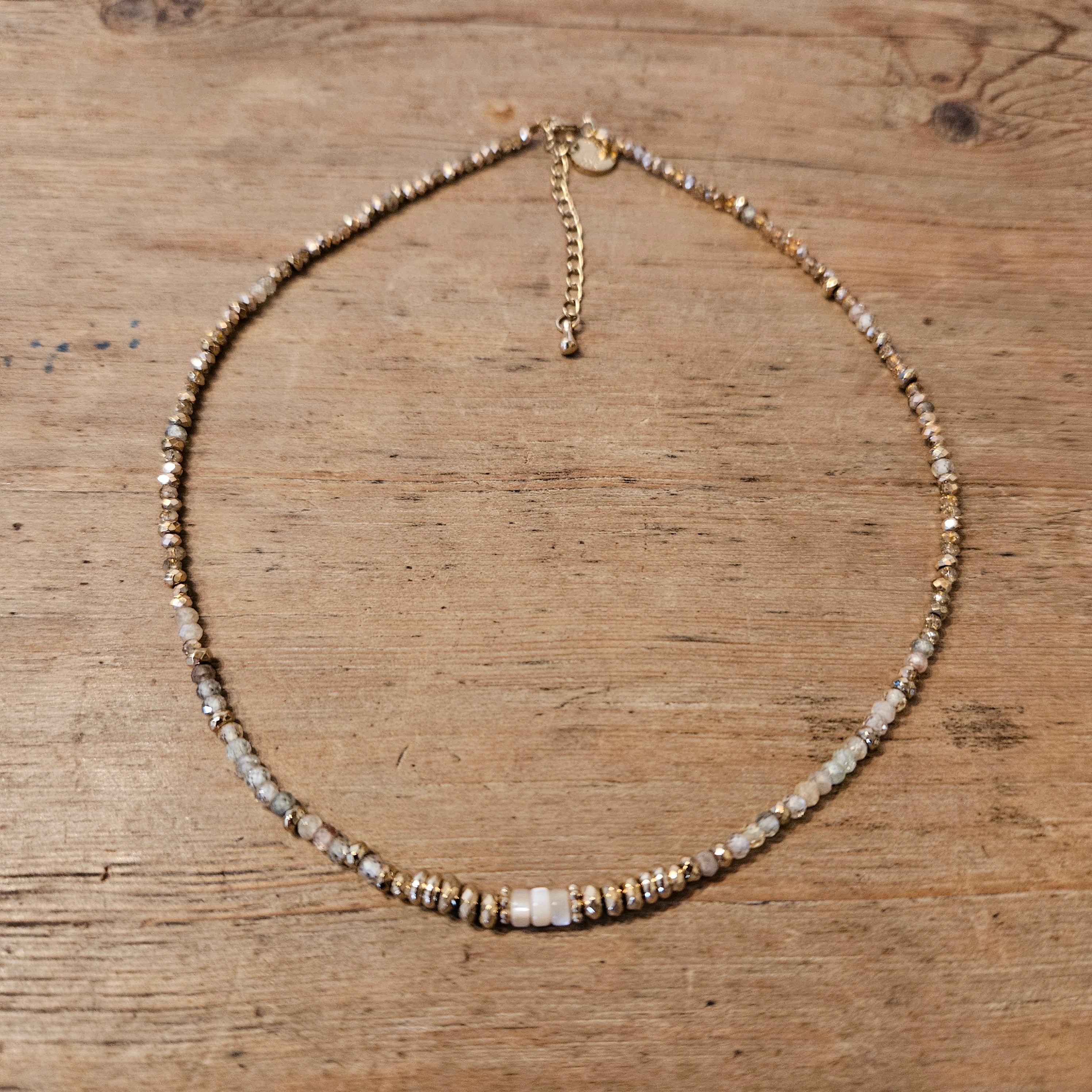 RIM NECKLACE