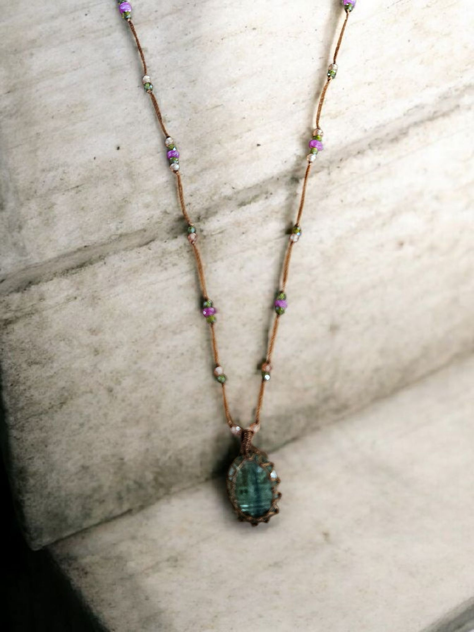 SHORT TIBETAN NECKLACE VVVVV