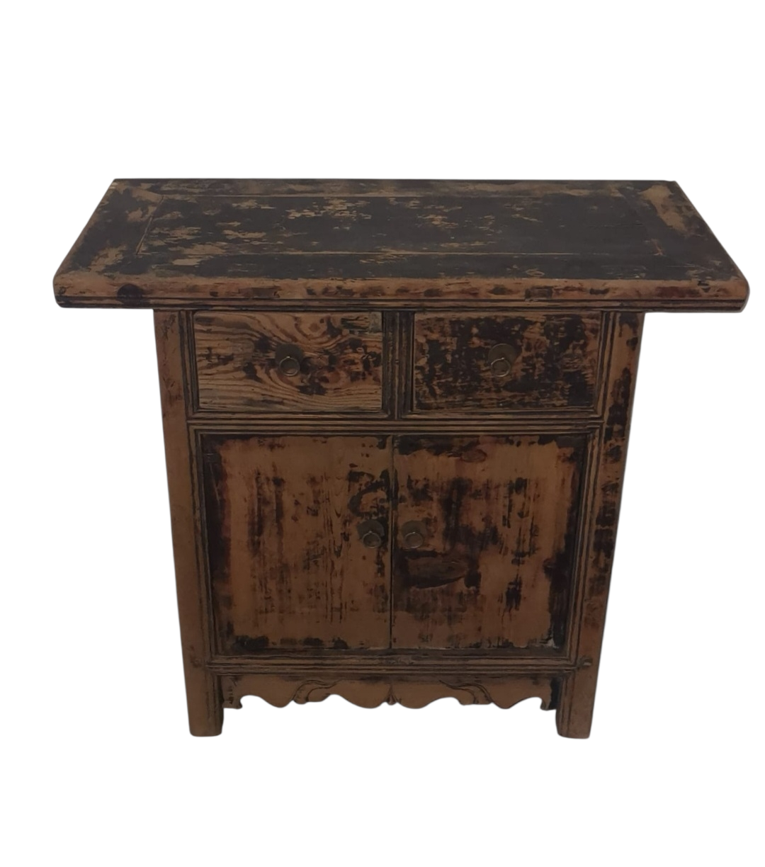93•45•81 cms. SIDEBOARD