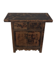 93•45•81 cms. SIDEBOARD